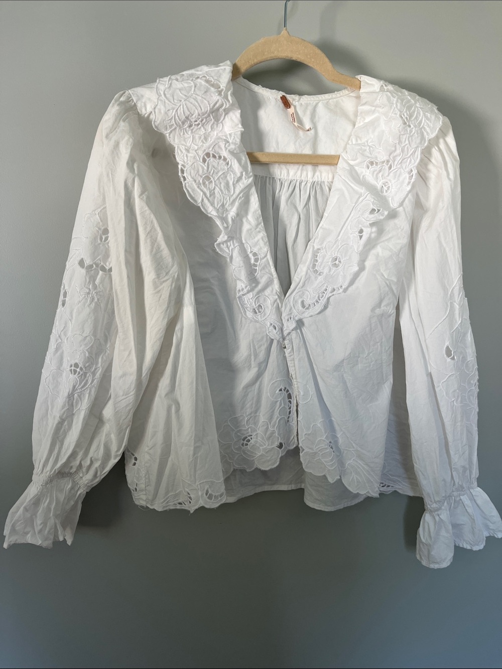 Free People White Eyelet Lace-Trim Peasant Blouse